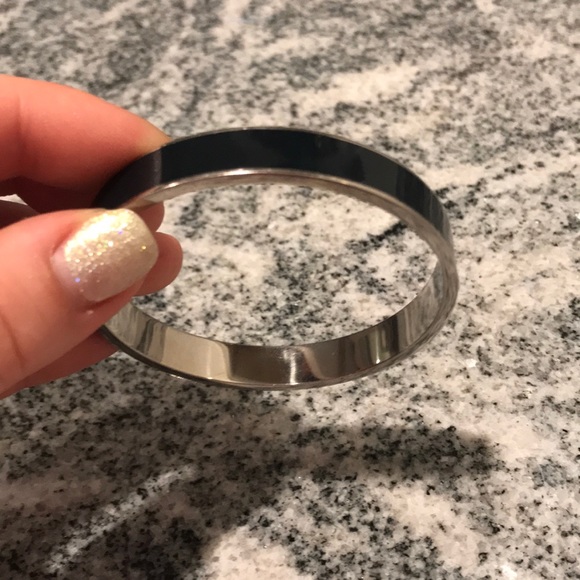 Crown and Ivy Bangle - Picture 2 of 3